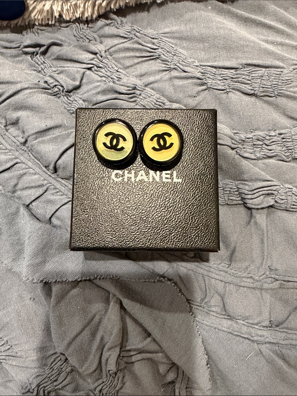 CHANEL Black & Mirrored like CC Round Clip on Earrings